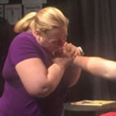 BWW Review: Encore Theatre District's FALLING is a Flawlessly Executed, Must See Drama
