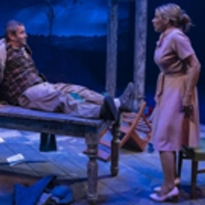 BWW Review: Catastrophic's CURSE OF THE STARVING CLASS Is the Most Beautiful Dysfunction You'll Ever See