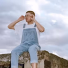 Australia's Xavier Dunn Eeveals Acoustic Version of New Single WELL