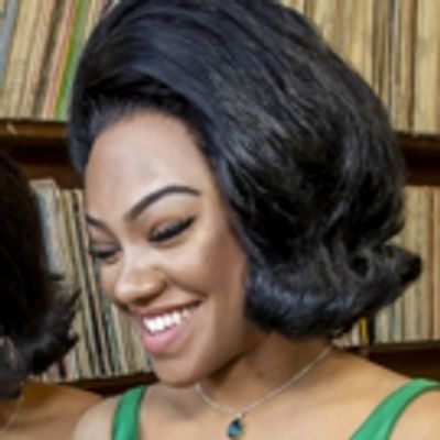 Photo Flash: Diana Ross And The Supremes of MOTOWN Check Out Some Vinyl on National Album Day!