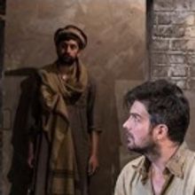 BWW Review: THE INVISIBLE HAND at New Victoria Theater