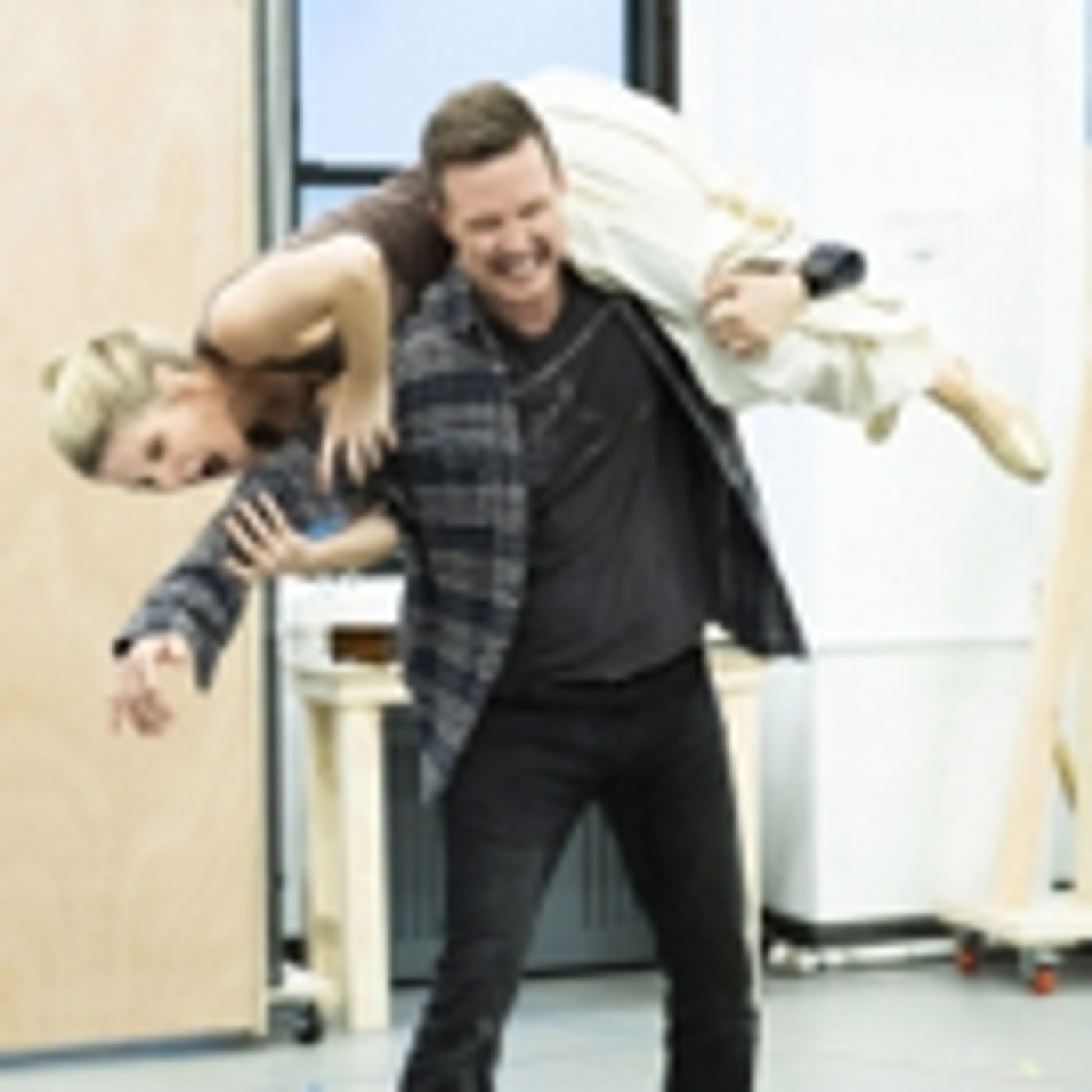 Wake Up With BWW 2/5: THE BAND'S VISIT Closing, NBC Pulls HAIR LIVE!, and More!  Image