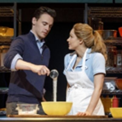 Photo Flash: First Look at WAITRESS&#039; New Dr. Pomatter, Erich Bergen!