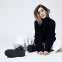 Norwegian Singer Iselin Releases Debut Single BATHTUB