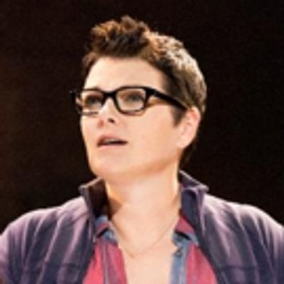 BWW REVIEW: FUN HOME Tour Is Sharply Drawn