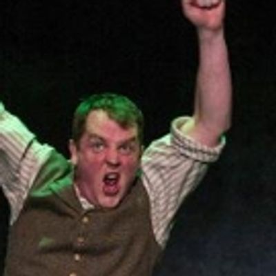 BWW Review: STONES IN HIS POCKETS Delights at McCarter Theatre