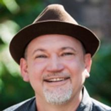 Daniel Jaquez Brings “Intelligent Comedy” to Life at Aurora Theatre