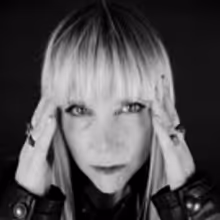 Anna Connolly Shares 'Jewels' Video With Buzzbands LA; Playing April 17 at Zebulon…