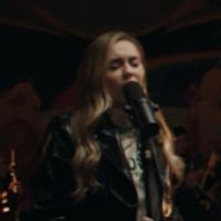 VIDEO: Miley Cyrus and Mark Ronson Share Live NOTHING BREAKS LIKE A HEART Vevo… Video