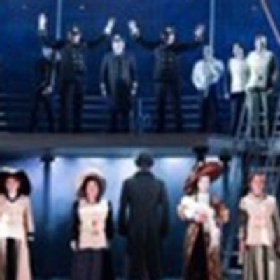 Cast Calls Out Audience Members for Watching World Cup During Show... In The Front Row
