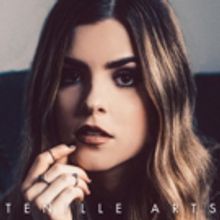 Tenille Arts' MOMENT OF WEAKNESS Propelled to Top 10 After Debut On THE BACHELOR