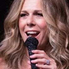 BWW Review: Rita Wilson Sings a Song for Everyone In Her Return To Café Carlyle