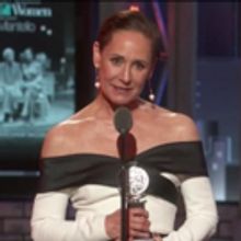 VIDEO: THREE TALL WOMEN's Laurie Metcalf Accepts a Tony Award for the Second-Straight