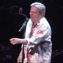 VIDEO: Watch the Late, Great Gary Beach Perform an Emotional 'I Am What I Am' in 2017