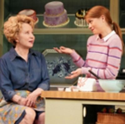 TV: Debra Jo Rupp Hits the Kitchen in Highlights from MTC's THE CAKE
