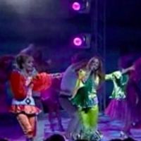 TV : Broadway Beat - Mamma Mia's 5th/Heartbreak House Video