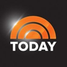 Kathie Lee Gifford and Hoda Kotb Ring in the New Year with A TOAST TO 2018