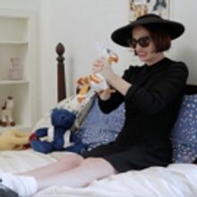 TV Exclusive: Rachel Gets a a Visit from Dad in the Season Finale of Rachel Unraveled