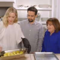 VIDEO: Lin-Manuel Miranda and Emily Blunt Cook Up a MARY POPPINS-Inspired Meal With… Video