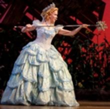 BWW Review: Magical, Memorable WICKED Flies Into TPAC's Jackson Hall for 4-Week Nashv