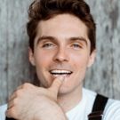 Max Sheldon Takes the Stage at Feinsteins/54 Below