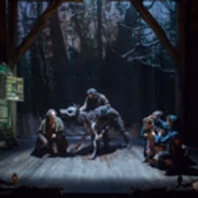BWW Review: THE GRINNING MAN, Trafalgar Studios