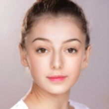 Lancashire's Hollie Steel Takes Title Role In Brand New Christmas Show at The Lowry