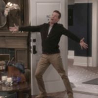 VIDEO: Life with WILL & GRACE Back is a Cabaret! Jack and Karen Sing Out in This… Video
