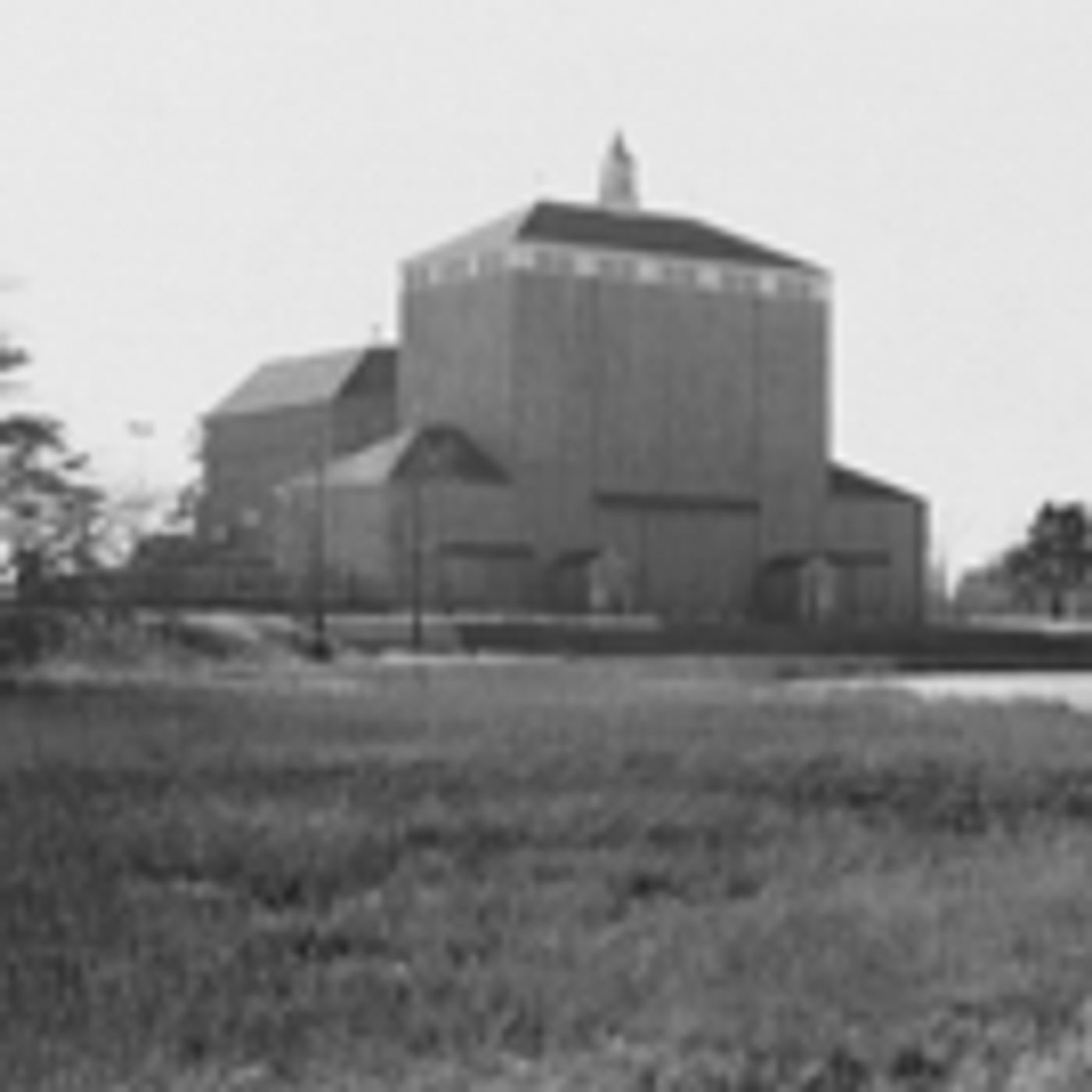 Wake Up With BWW 4/10: THE PROM Movie, IRNE Awards, and More!  Image