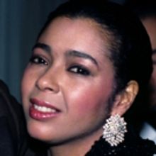 Photo Throwback: Irene Cara Poses on the Red Carpet in 1984