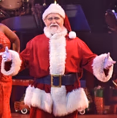 Photo Flash: The 25th Annual A BEEF &amp; BOARDS CHRISTMAS Opens 11/24