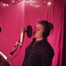 VIDEO: Watch Kelly Clarkson Perform AMERICAN WOMAN For the New Paramount Network…