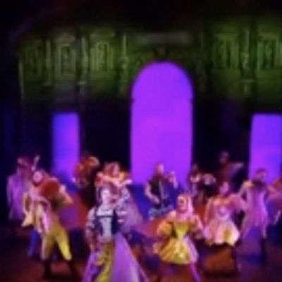 VIDEO: HEAD OVER HEELS Performs at the Parade