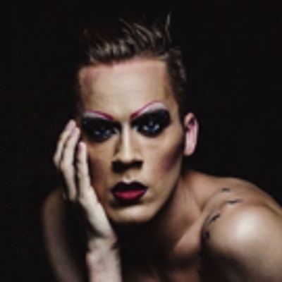 BWW Review: ICONIC - A BRIEF HISTORY OF DRAG at De Parel Spiegeltent, Fringeworld Pleasure Garden