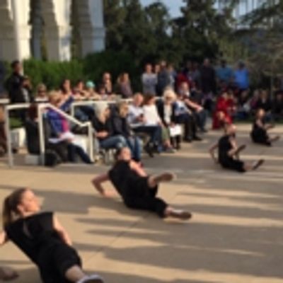 BWW Review: GRAYSCALE GRACES THE GROUNDS OF THE GLENDALE BRAND LIBRARY at The Glendale Brand Library And Art Center