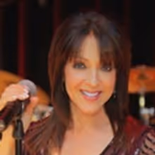 New Carpenters Tribute Band 'Top Of The World' Plays to Sellout Crowds