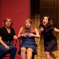 BWW Review: Second City Toronto's Hilarious Ensemble Struts Their Stuff in WALKING ON Photo