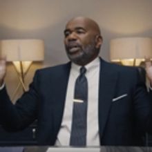 VIDEO: Watch a First Look at the Cold Open from FOX'S NEW YEAR'S EVE WITH STEVE HARVE