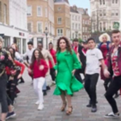 VIDEO: Gloria Estefan Releases 'Conga' Video Ahead of ON YOUR FEET! Arriving in London
