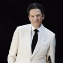 John Pizzarelli Returns To Café Carlyle