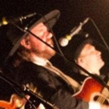 BWW Interview: THE DEAD SOUTH Charms North America and Europe With Bluegrass, Banjo, 