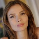 MOZART IN THE JUNGLE's Saffron Burrows to Star as 'Jackie O' in World Premiere at…