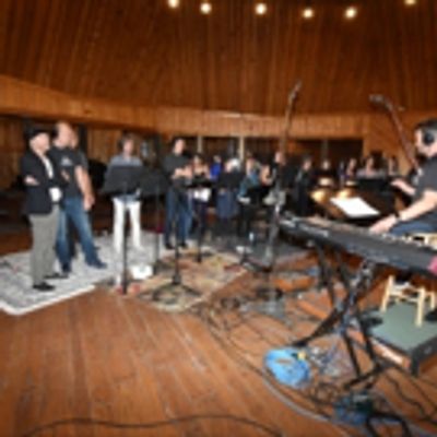 Exclusive Photo Coverage: All Is Calm as THE PHANTOM OF THE OPERA Cast Records for Carols for a Cure!