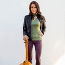 Four-Time Grammy Nominee Jewel Transforms for UNDERCOVER BOSS: CELEBRITY EDITION