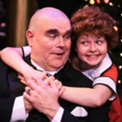 Photo Flash: ANNIE is Now On Stage at Beef &amp; Boards Dinner Theatre
