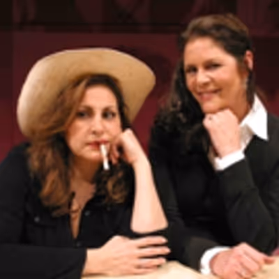 BWW Interview: Mo Gaffney Talks Feminists, Funny Women, and the Relevancy of PARALLEL LIVES 35 Years Later