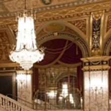 Palace Theater Seeks Tour Guides