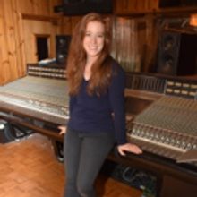 Exclusive Photo Coverage: BEAUTIFUL's Kennedy Caughell Belts It Out for Carols For A 