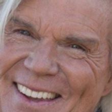 John Davidson Soon to Serenade Memphis