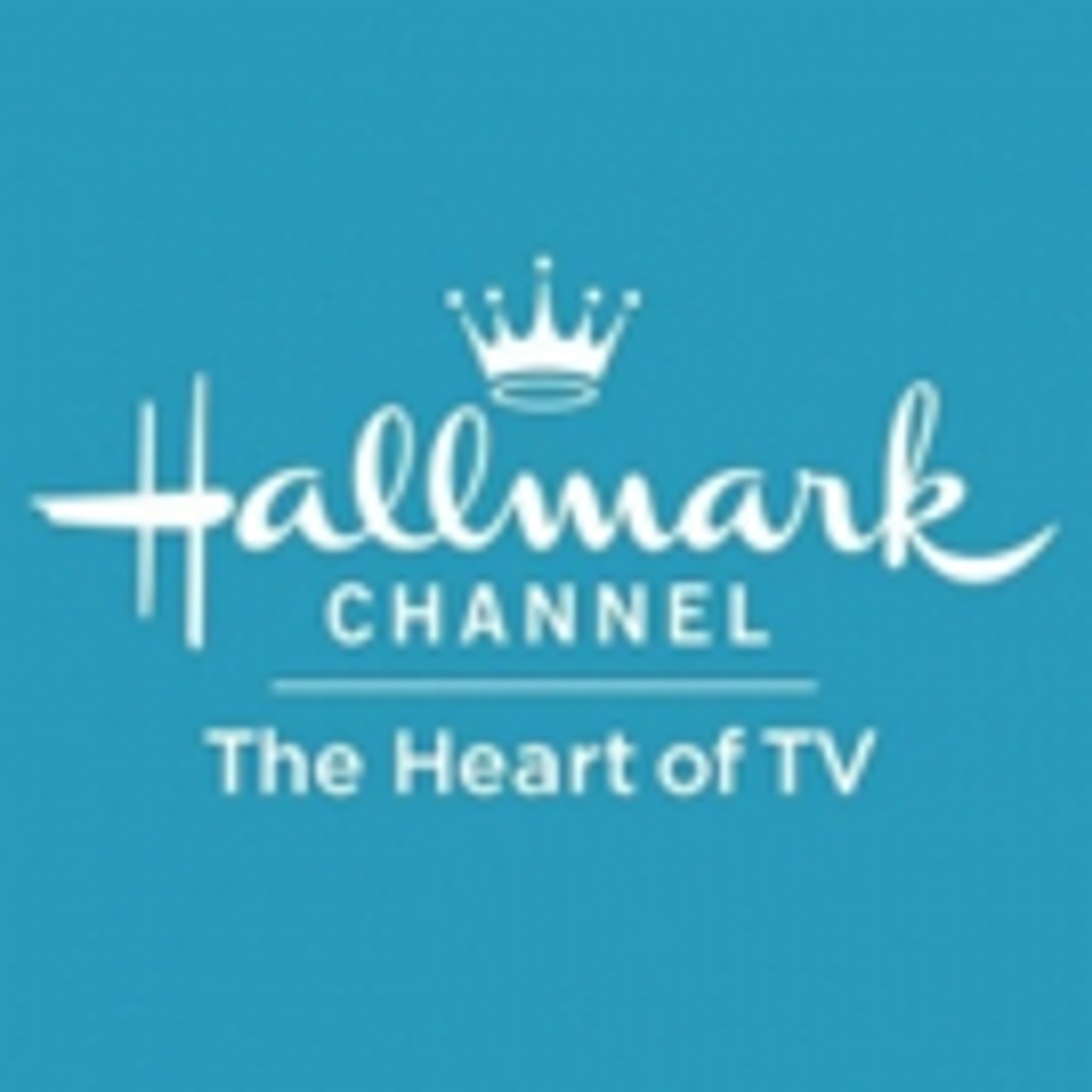 Lori Loughlin Is Back Every Sunday in August on Hallmark Movies & Mysteries